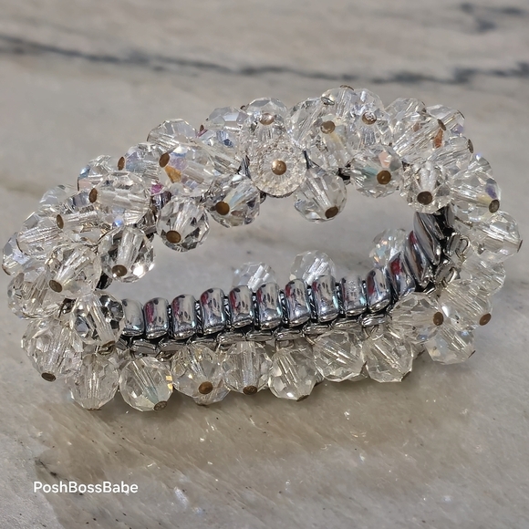 ๐ฉ๐ถ๐ป๐๐ฎ๐ด๐ฒ ๐๐ ๐๐ฟ๐๐๐๐ฎ๐น ๐๐ฒ๐ฎ๐ฑ ๐๐
๐ฝ๐ฎ๐ป๐๐ถ๐ผ๐ป ๐๐ต๐ฎ ๐๐ต๐ฎ - Picture 4 of 13